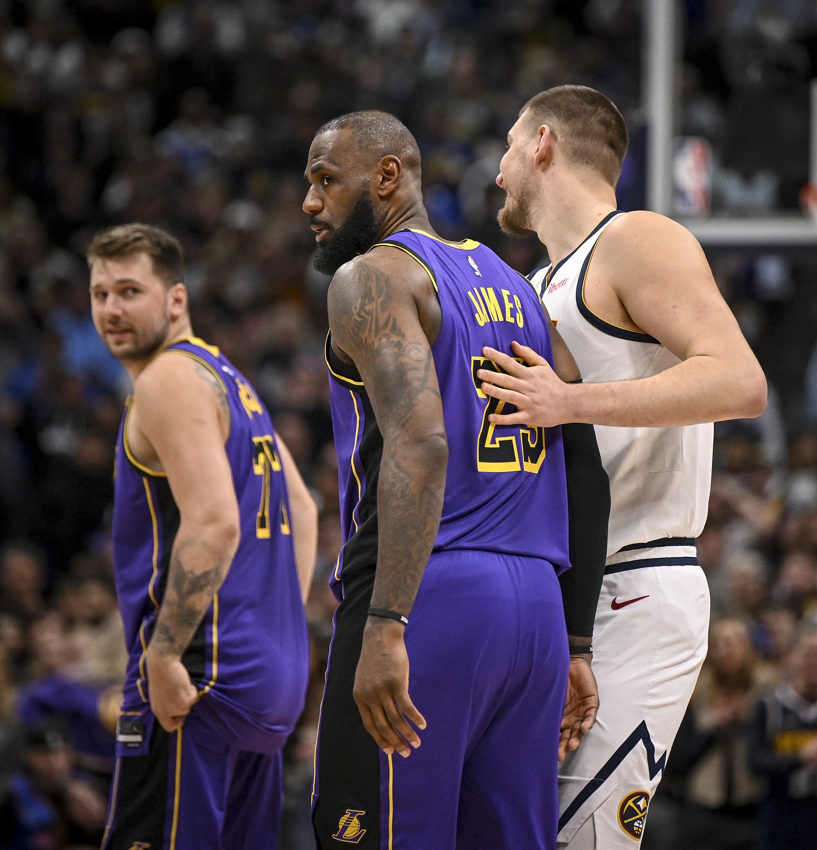 乐鱼app-詹姆斯之后谁来搭档东契奇？浓眉二进宫？约基奇字母哥前往湖人？